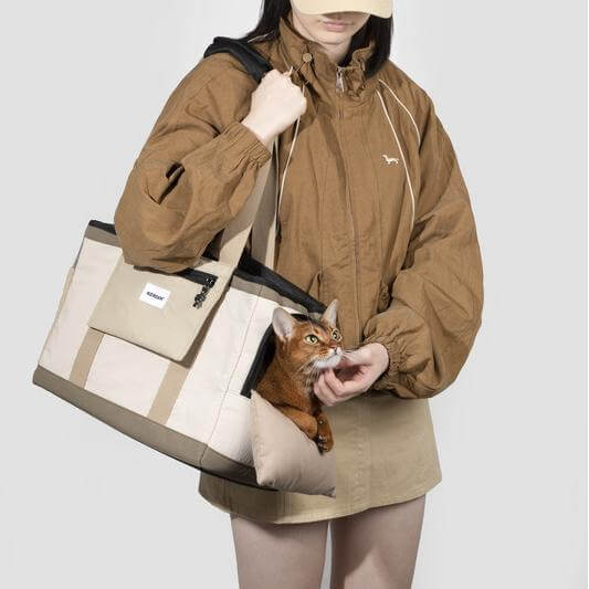 Pet Carrier for Large Cats – Leg-Out & Lightweight